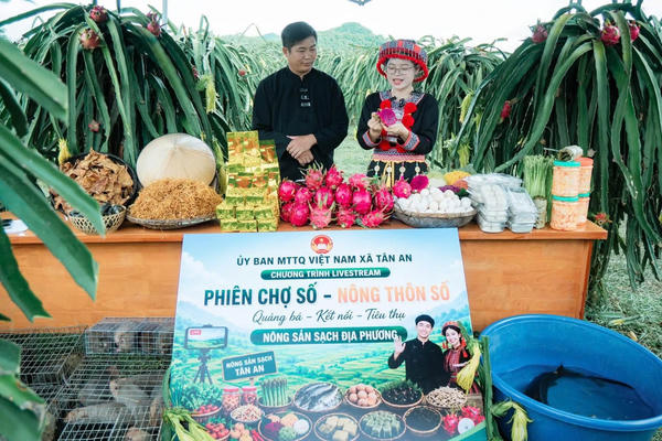 Chuyển đổi số để Mặt trận gần dân hơn - Bài 2: Mặt trận giúp dân “mở chợ” trên không gian số