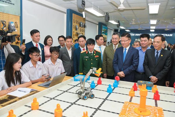 STEM INNOVATION PETROVIETNAM sau một năm triển khai: Đổi mới cách dạy, khơi mở cách học