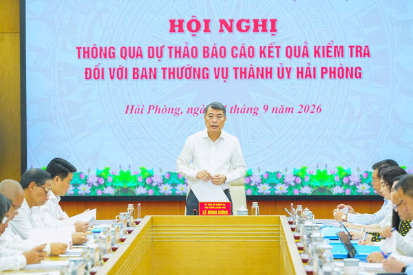Thủ tướng: Hải Phòng nâng cao chất lượng sắp xếp cán bộ và đảm bảo an toàn trong chuyển đổi số