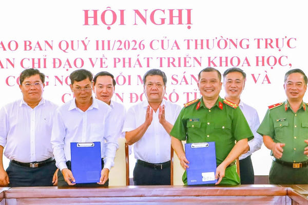 Khánh Hòa: Tháo gỡ điểm nghẽn hạ tầng dữ liệu, đẩy nhanh chuyển đổi số toàn diện