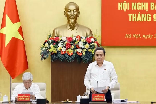 Chủ tịch Quốc hội Trần Thanh Mẫn chủ trì Hội nghị Ban Thường vụ Đảng ủy Quốc hội