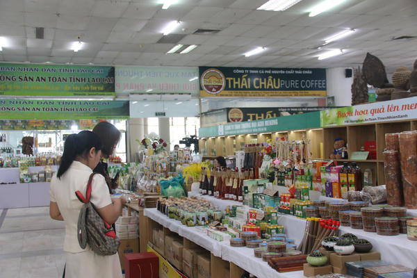 Đưa sản phẩm làng nghề lên không gian số Đưa sản phẩm làng nghề lên không gian số