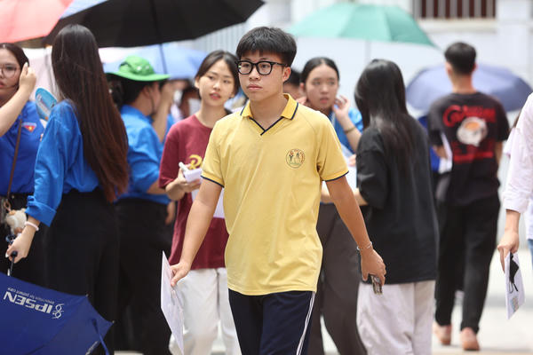 Thí sinh vào ngành sư phạm, sức khoẻ, luật năm 2027 sẽ phải đáp ứng điều kiện kép