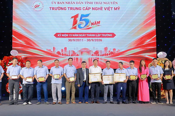 Trường Trung cấp nghề Việt Mỹ khẳng định thương hiệu trên đất Thái Nguyên
