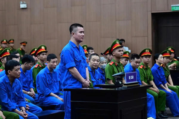 Bệnh nhân ‘tâm thần’ kể việc chơi ma tuý trên bãi biển Sầm Sơn cùng điều dưỡng Viện Pháp y tâm thần