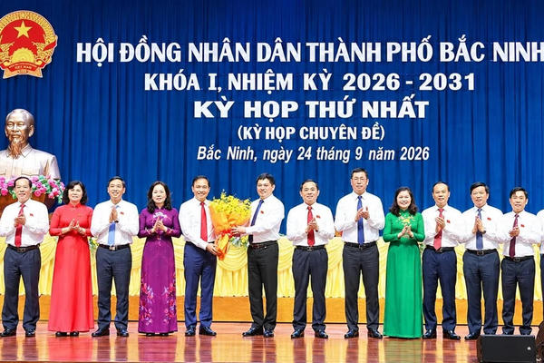 Thủ tướng phê chuẩn kết quả bầu chức vụ Phó Chủ tịch UBND TP Bắc Ninh và tỉnh Hưng Yên