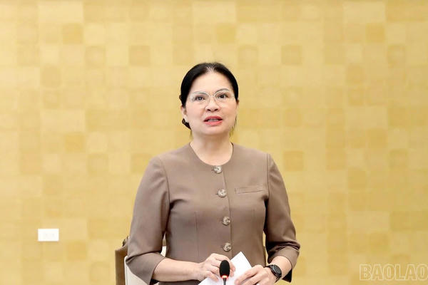 Phó Chủ tịch - Tổng Thư ký Hà Thị Nga chủ trì buổi giám sát thực hiện dân chủ ở cơ sở tại Lào Cai