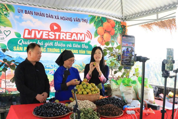 Khi cán bộ kể chuyện quê hương, quảng bá nông sản trên mạng xã hội