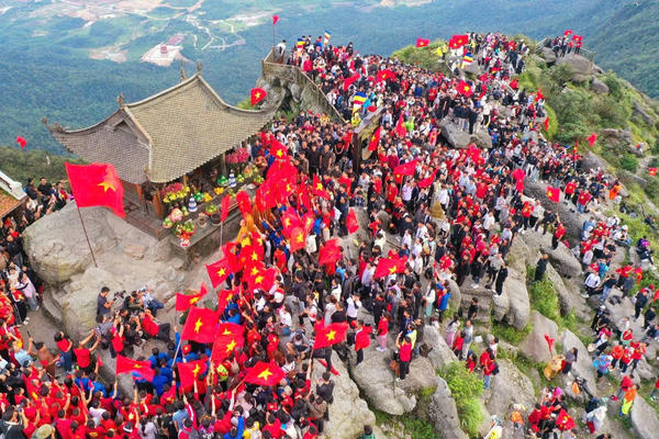 Phát huy giá trị di sản, xây dựng Yên Tử thành điểm đến bốn mùa