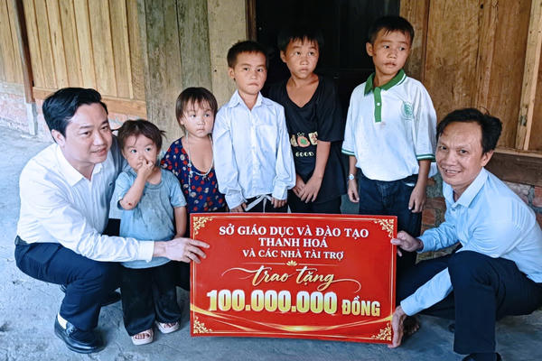 Điểm tựa của học sinh vùng biên