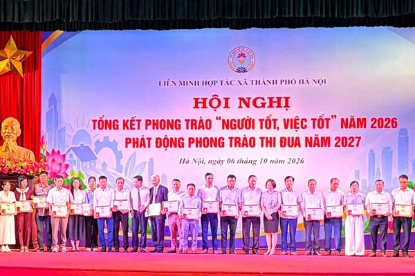 215 tập thể, cá nhân được khen thưởng trong phong trào “Người tốt, việc tốt”