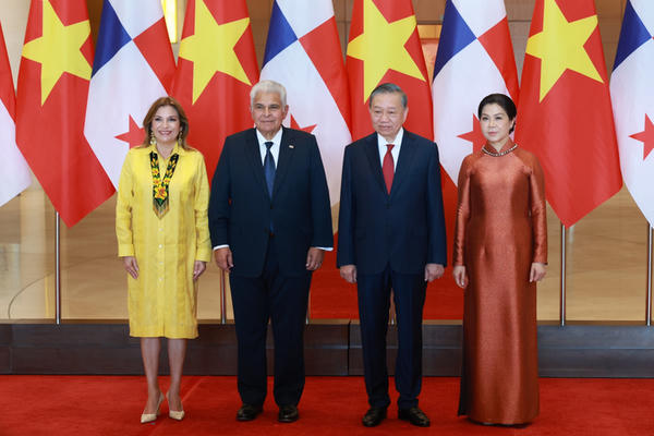 Tổng thống Panama và Phu nhân kết thúc tốt đẹp chuyến thăm chính thức Việt Nam