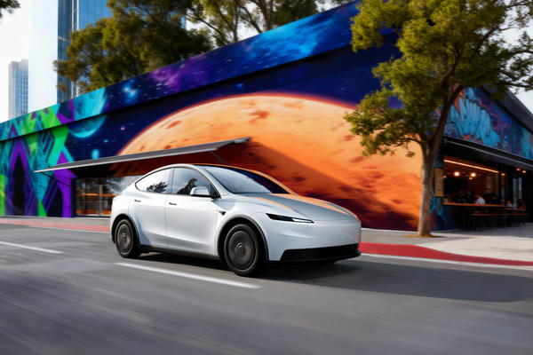Tesla đang làm gì ở Việt Nam sau khi lập công ty?