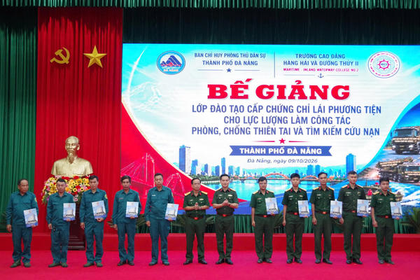 Đà Nẵng đào tạo 284 lái xuồng, sẵn sàng ứng phó mưa lũ