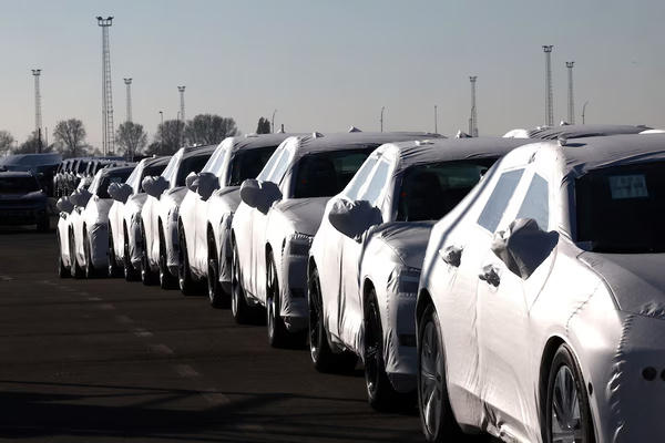 Trung Quốc và EU đạt thỏa thuận cắt giảm một nửa lượng xe hybrid