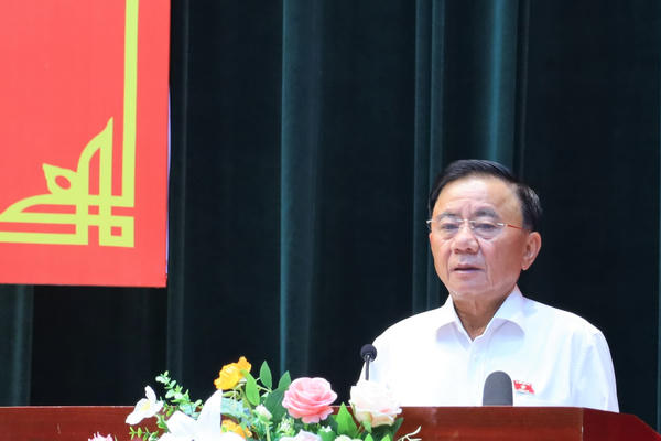 Thường trực Ban Bí thư Trần Cẩm Tú tiếp xúc cử tri tại Đà Nẵng