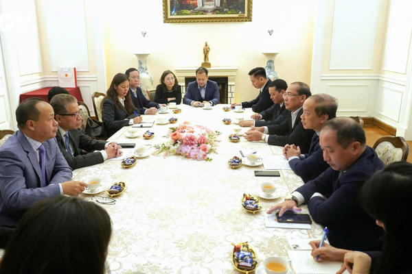 Phát huy vai trò kiều bào trong củng cố quan hệ hữu nghị Việt – Nga