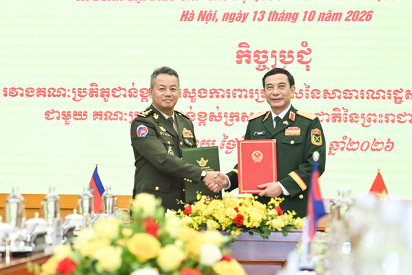 Đại tướng Phan Văn Giang chủ trì lễ đón, hội đàm với Bộ trưởng Quốc phòng Campuchia