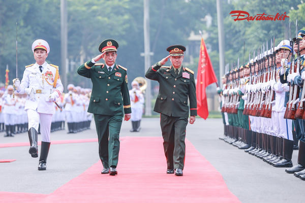 Đại tướng Phan Văn Giang chủ trì lễ đón Phó thủ tướng, Bộ trưởng Bộ Quốc phòng Lào