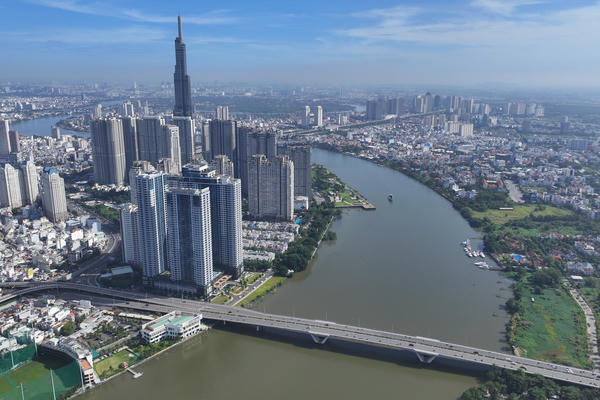 Hạ tầng đồng bộ mở đường cho TPHCM tăng trưởng hai con số
