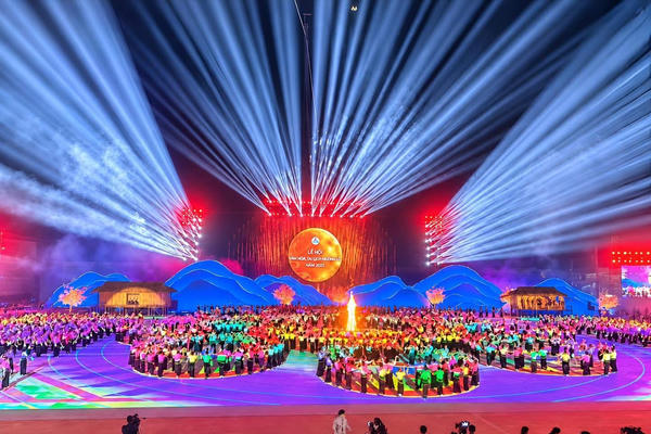 Đại Xòe 2026 - Vũ điệu kết nối tinh hoa Tây Bắc Đại Xòe 2026 - Vũ điệu kết nối tinh hoa Tây Bắc