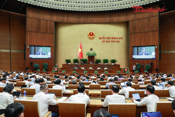 Hôm nay, Quốc hội thảo luận về phát triển kinh tế - xã hội và ngân sách Nhà nước