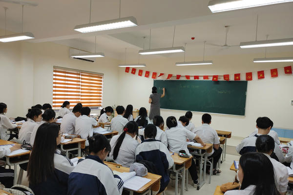 Bộ GDĐT cho phép các trường kiểm tra định kỳ trên máy tính Bộ GDĐT cho phép các trường kiểm tra định kỳ trên máy tính