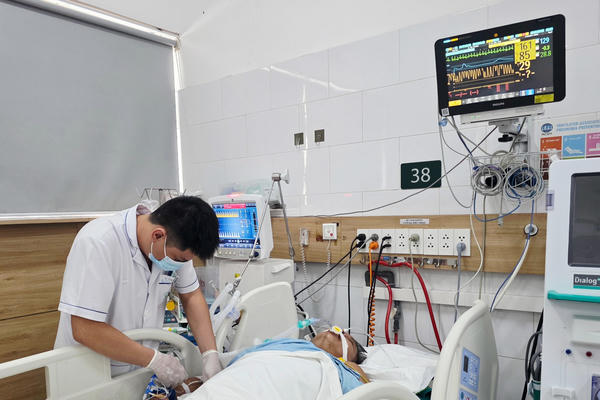 Ngộ độc khí clo tại Hà Nội: Cảnh báo nguy cơ tổn thương phổi muộn Ngộ độc khí clo tại Hà Nội: Cảnh báo nguy cơ tổn thương phổi muộn
