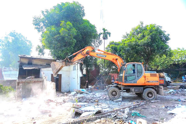 Hà Nội: Tăng cường giám sát, chống lấn chiếm ao hồ