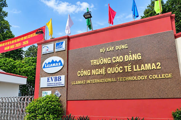 Thông tin xe khách chở sinh viên đến biên giới Campuchia là bịa đặt