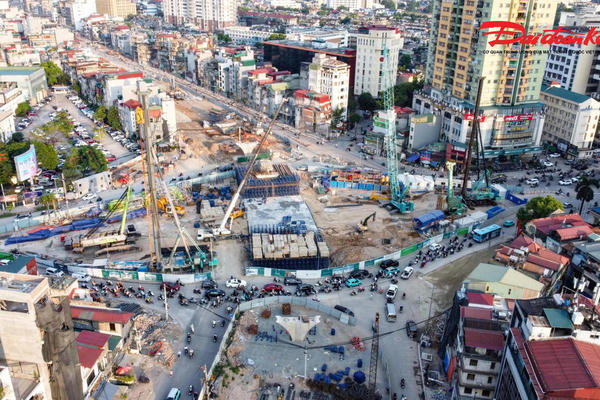 Hà Nội phân luồng giao thông nút Nguyễn Chí Thanh để thi công cầu vượt