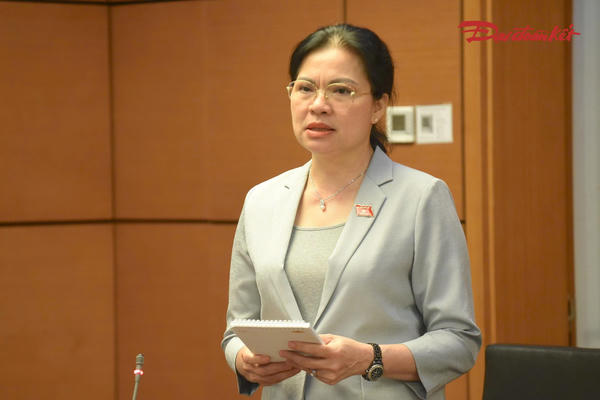 Đại biểu Hà Thị Nga: Gỡ rào cản, khơi thông nguồn lực phát triển công nghiệp văn hóa