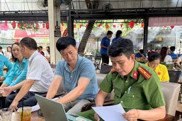 Tiện ích số ngày càng gần dân