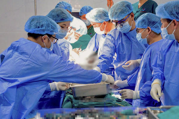 Huế: Thực hiện thành công 2 ca ghép thận nhờ công nghệ bảo quản tạng máy LifePort 