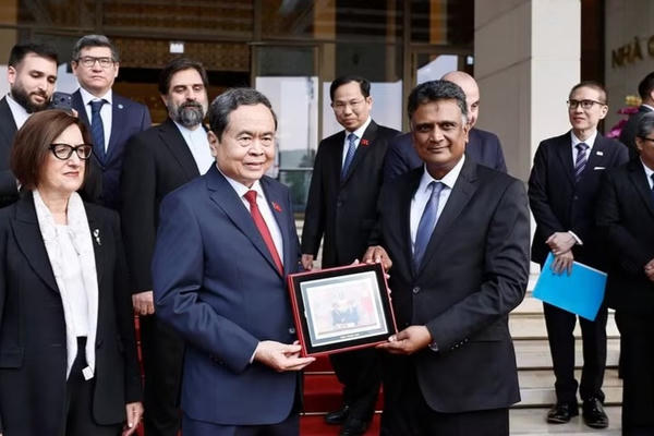 Chủ tịch Quốc hội Trần Thanh Mẫn tiếp Đoàn lãnh đạo các tổ chức kiểm toán quốc tế