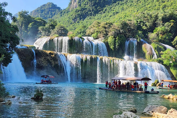 Chủ tịch tỉnh Cao Bằng: Du lịch phát triển, người dân hưởng lợi đầu tiên Chủ tịch tỉnh Cao Bằng: Du lịch phát triển, người dân hưởng lợi đầu tiên