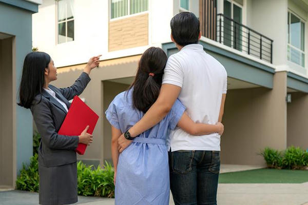 25% hoa hồng môi giới nhà đất bị treo, vướng pháp lý
