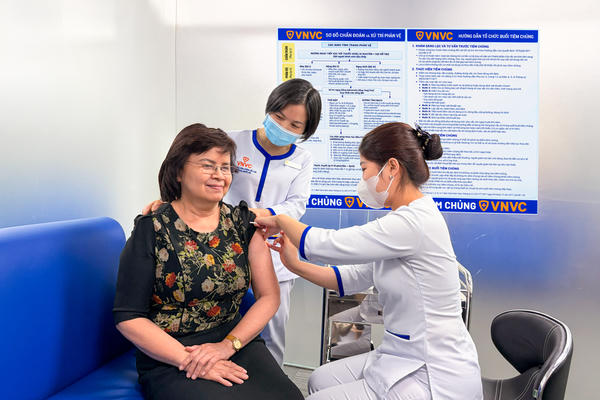 VNVC lần đầu triển khai vắc xin cúm kháng nguyên gấp 4 lần cho người cao tuổi