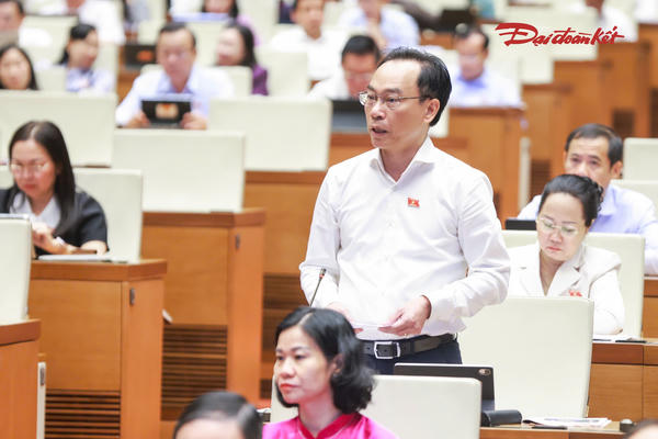 Bộ trưởng Hoàng Minh Sơn giải trình về 6 “điểm nghẽn” ngành giáo dục và đào tạo Bộ trưởng Hoàng Minh Sơn giải trình về 6 “điểm nghẽn” ngành giáo dục và đào tạo