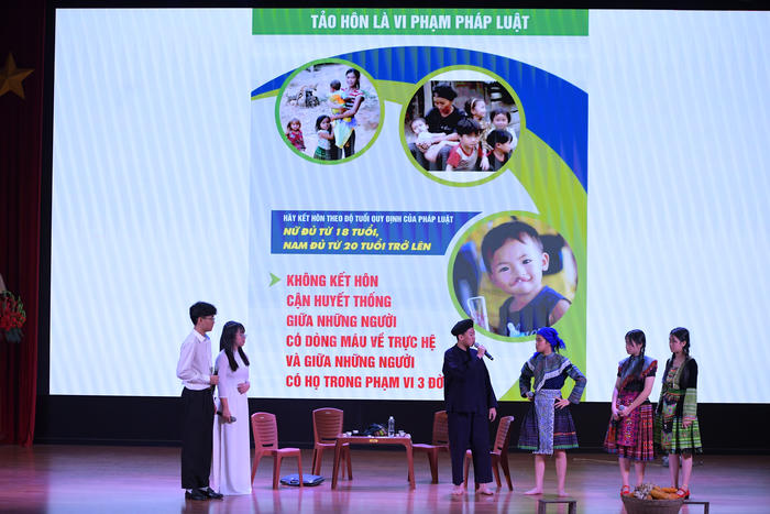 Bình đẳng để nữ sinh tiếp cận giáo dục STEAM Bình đẳng để nữ sinh tiếp cận giáo dục STEAM