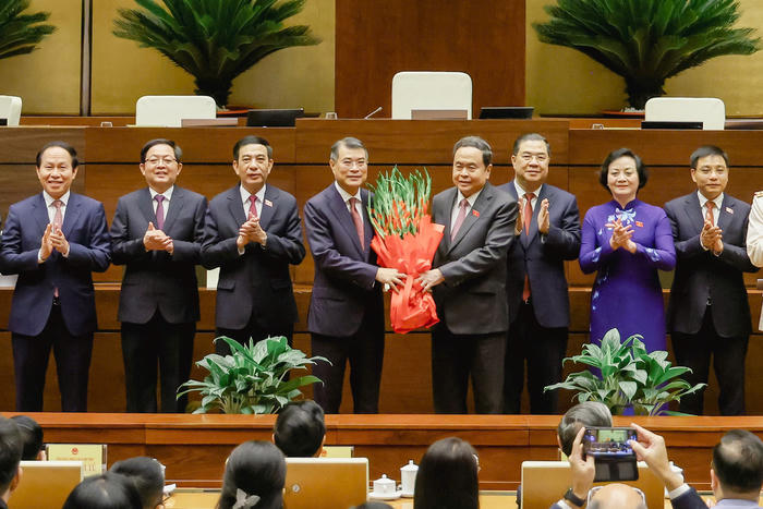 Giới thiệu chữ ký của Thủ tướng và các Phó Thủ tướng Chính phủ nhiệm kỳ 2026-2031