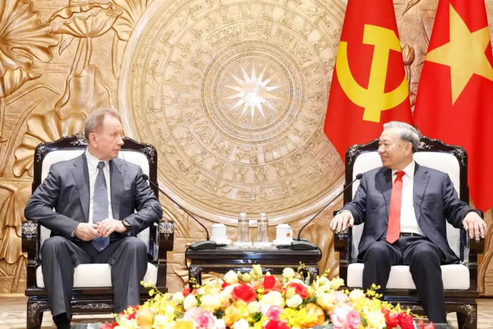 Tổng Bí thư, Chủ tịch nước Tô Lâm tiếp Giám đốc Cơ quan Vệ binh Quốc gia Liên bang Nga 