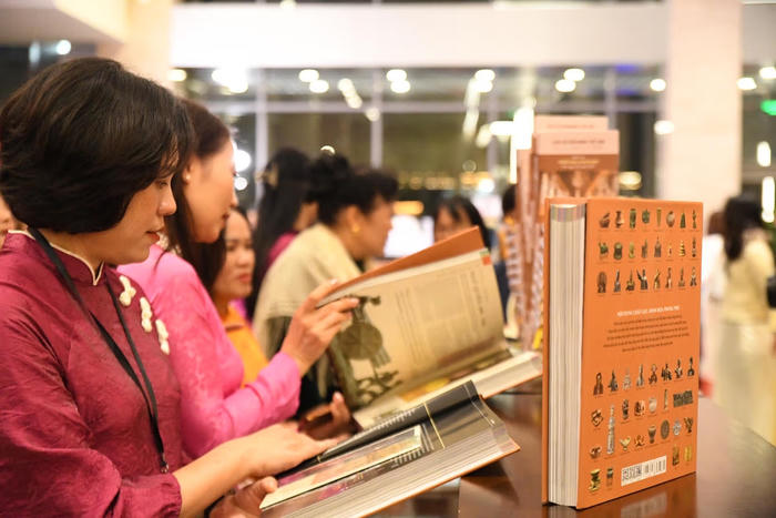 Lan tỏa mạch tri thức - từ trang sách đến không gian số