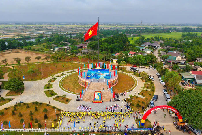 Quảng Trị: Tổ chức Thượng cờ tại Đôi bờ Hiền Lương - Bến Hải