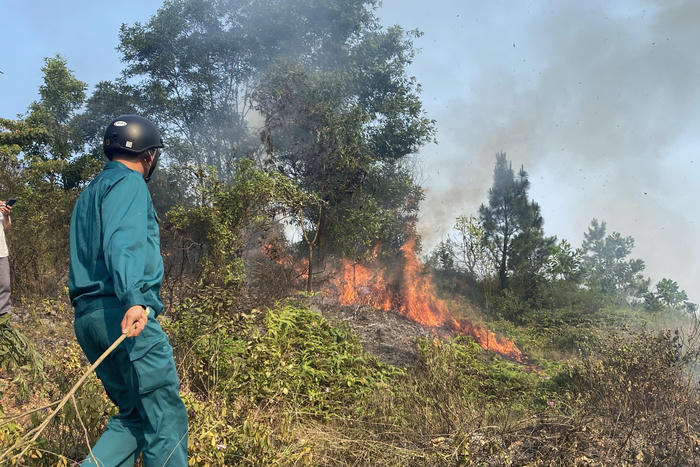 Chủ động “giữ rừng” mùa nắng nóng