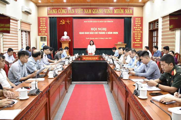 Siết quản lý tour mô tô “Ha Giang Loop” để phát triển du lịch bền vững