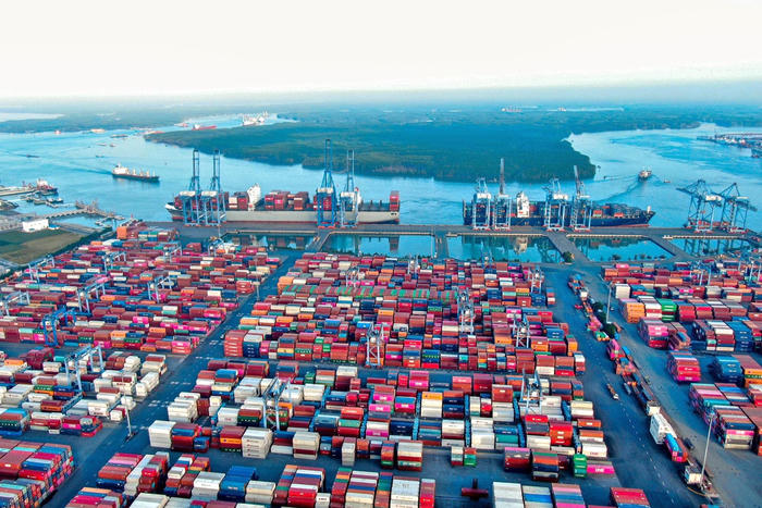 Logistics xanh và lợi thế cạnh tranh mới