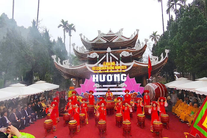 Hà Nội phát triển tuyến du lịch di sản, sinh thái đến Ninh Bình