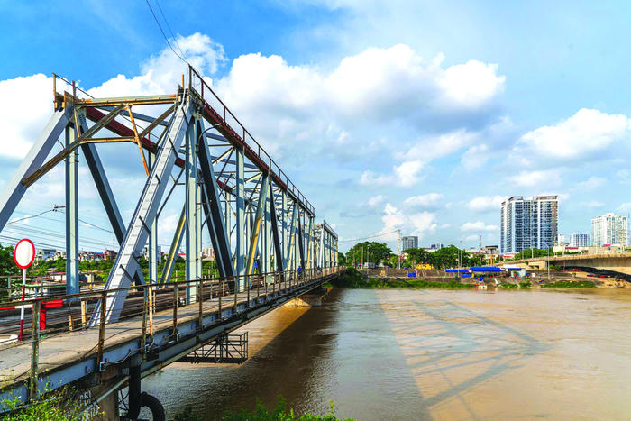 Cạn chén với sông Thương