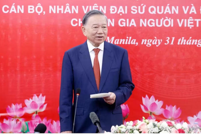 Tổng Bí thư, Chủ tịch nước gặp gỡ đại diện cộng đồng người Việt tại Philippines